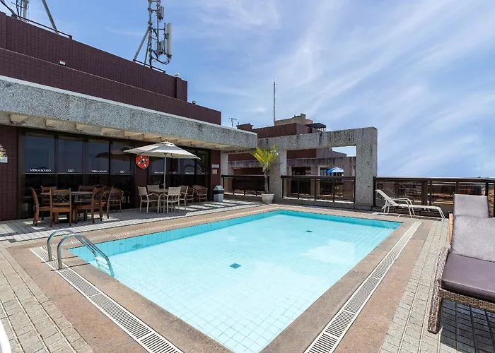 Apartamento Moderno em Prédio à Beira-mar na Praia de Ipanema Rio de Janeiro